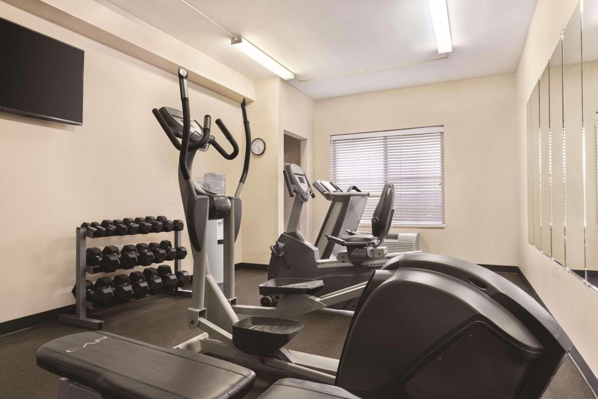 Country Inn & Suites By Radisson, Wytheville, Va Экстерьер фото